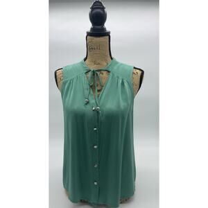 Medium green sleeveless button blouse